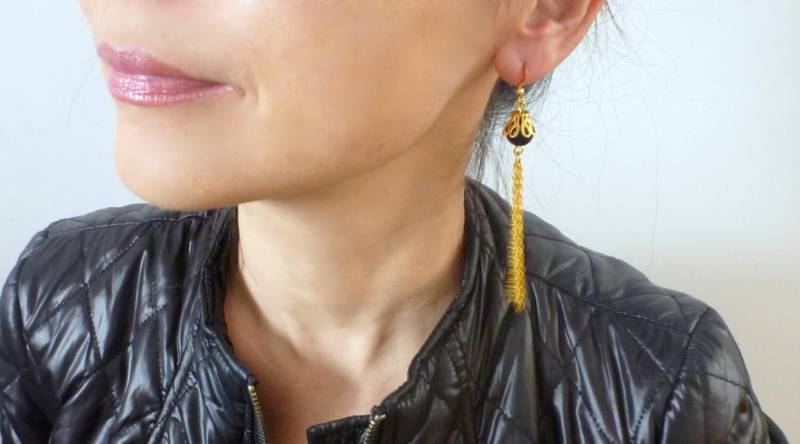 Schwarz Goldene Ohrringe Schwarze Perle Goldenen Fransen Langen Frauen Modeschmuck von AkitlaFlair