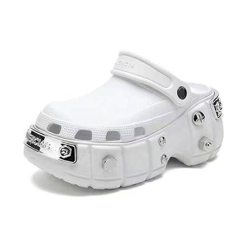 AlHECE Hausschuhe Sommer Damen Punk Nieten Plattform Kreative Metallbeschläge Chunky Freizeitschuhe Outdoor Slides, Weiß, 36/37 EU von AlHECE