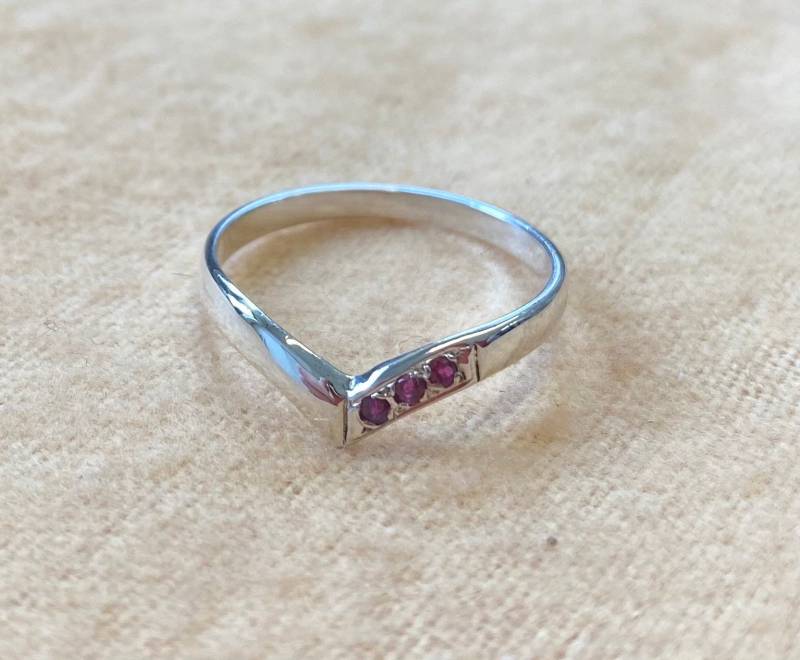 Silber Granat Wishbone Ring - Multi Stein Januar Geburtsstein Große Auswahl Verfügbar von AlanStevenJewellery