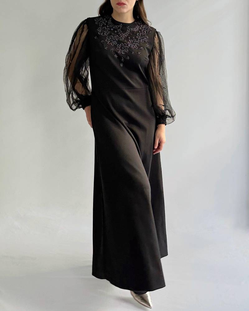 Vintage 70Er Jahre Schwarzes Maxi Kleid Besticktes Oberteil, Ballonärmel Aus Tüll von AlbaVintageStudio