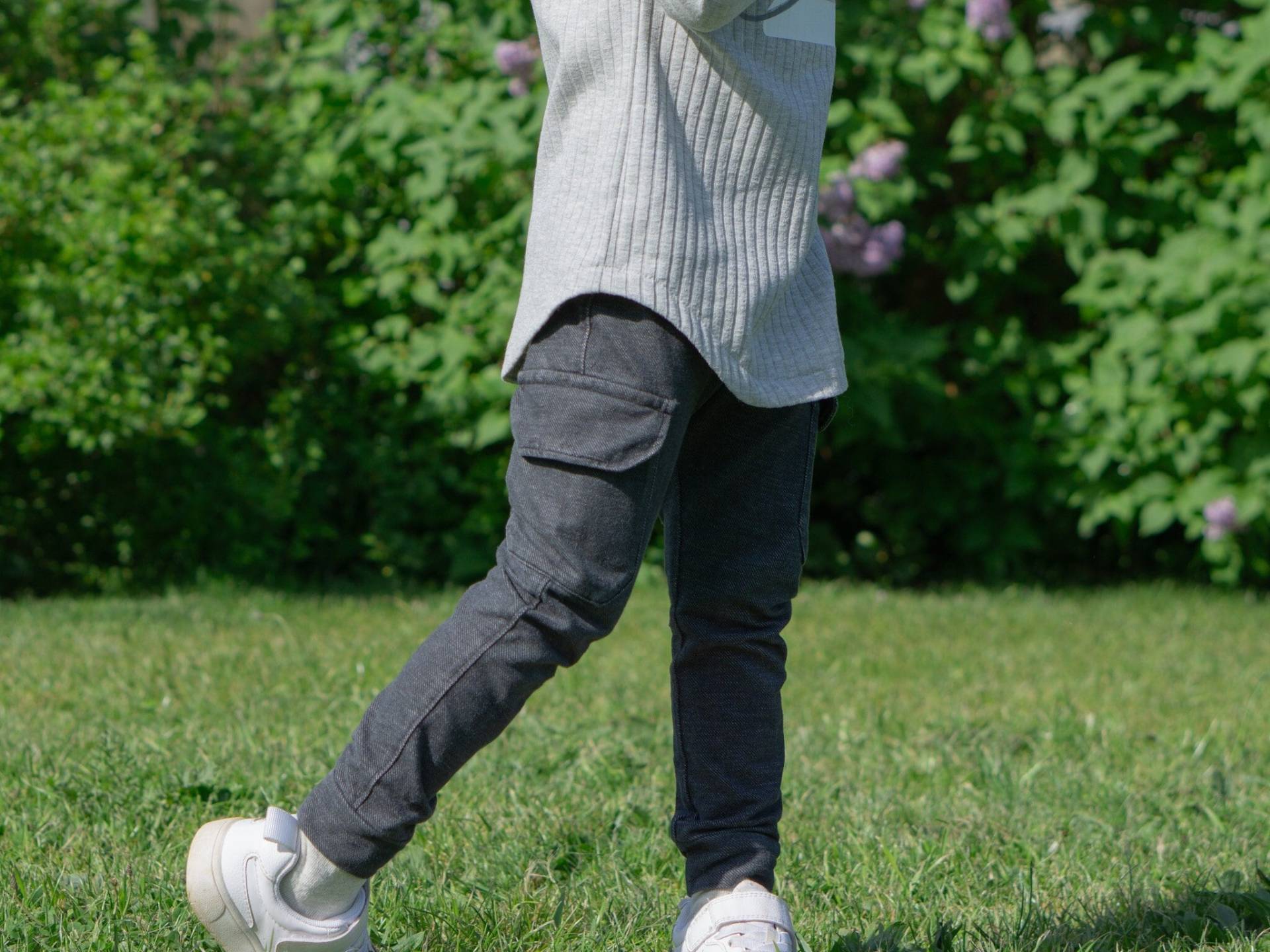 Cargohose Kinder - Jeans-Optik Anthrazit Meliert 50 164 von AlbinasHandmade