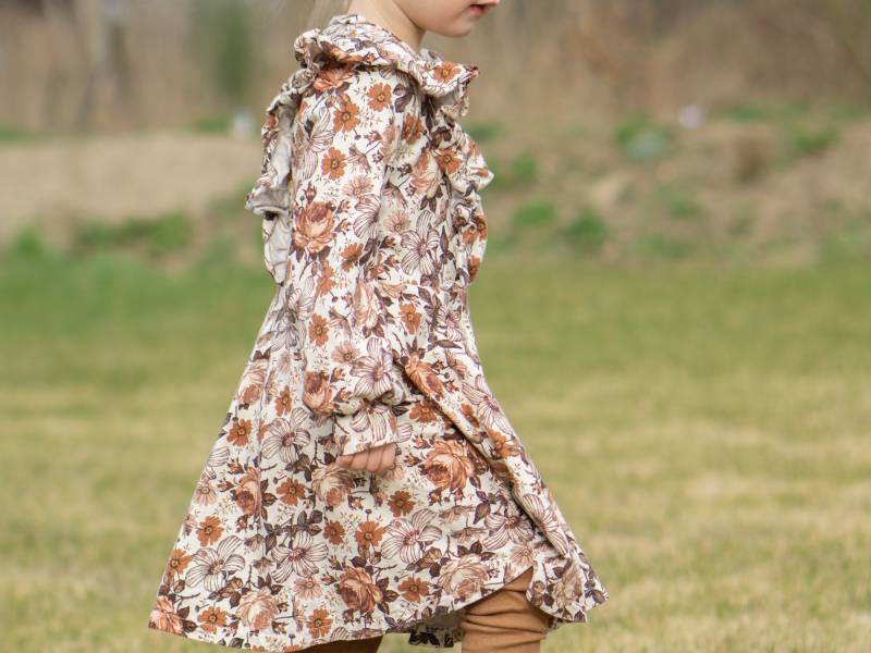 Rüschenkleid Für Mädchen, Volant - Kleid in Beige/Braun Mit Blumenmuster Und Ballonärmeln Gr. 80 152 von AlbinasHandmade