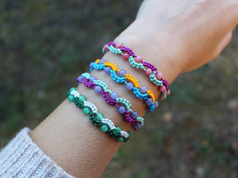 Armband Perlen Makramee Farbfaden Geflochten Von Hand Verstellbar Armband Perlen Makramee Farbfaden Geflochten Von Hand Verstellbar von AlchemyByManon