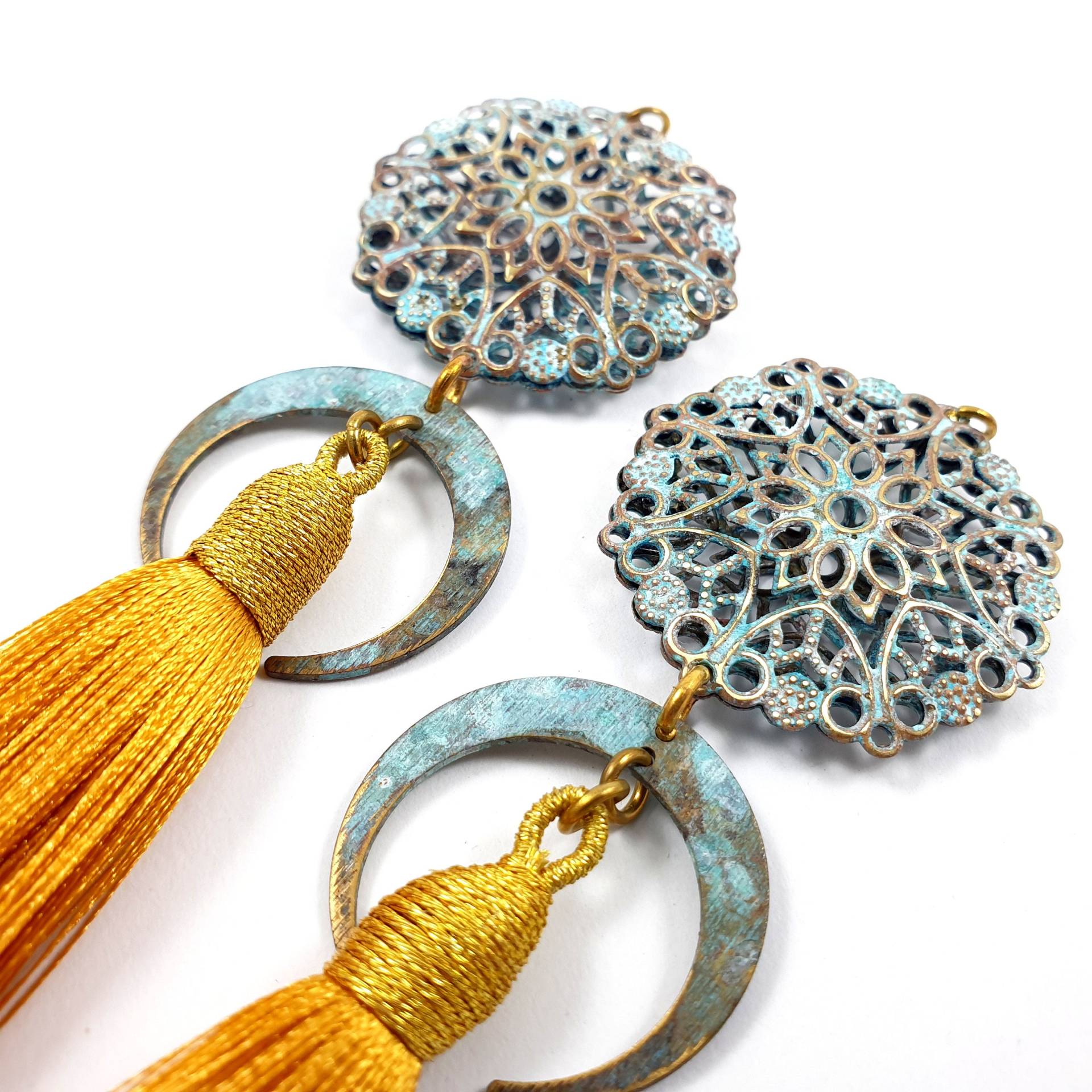 Lange Ohrringe 1 Paar Messing Mond Charms Rustikale Vintage Patina Boho Baumeln Seidige Quasten Anhänger Weihnachtsgeschenk 670 Lange Ohrringe 1 Paar Messing Mond Charms Rustikale Vintage Patina Boho Baumeln Seidige Quasten Anhänger Weihnachtsgeschenk 670 von AlchimiaMetalMagic