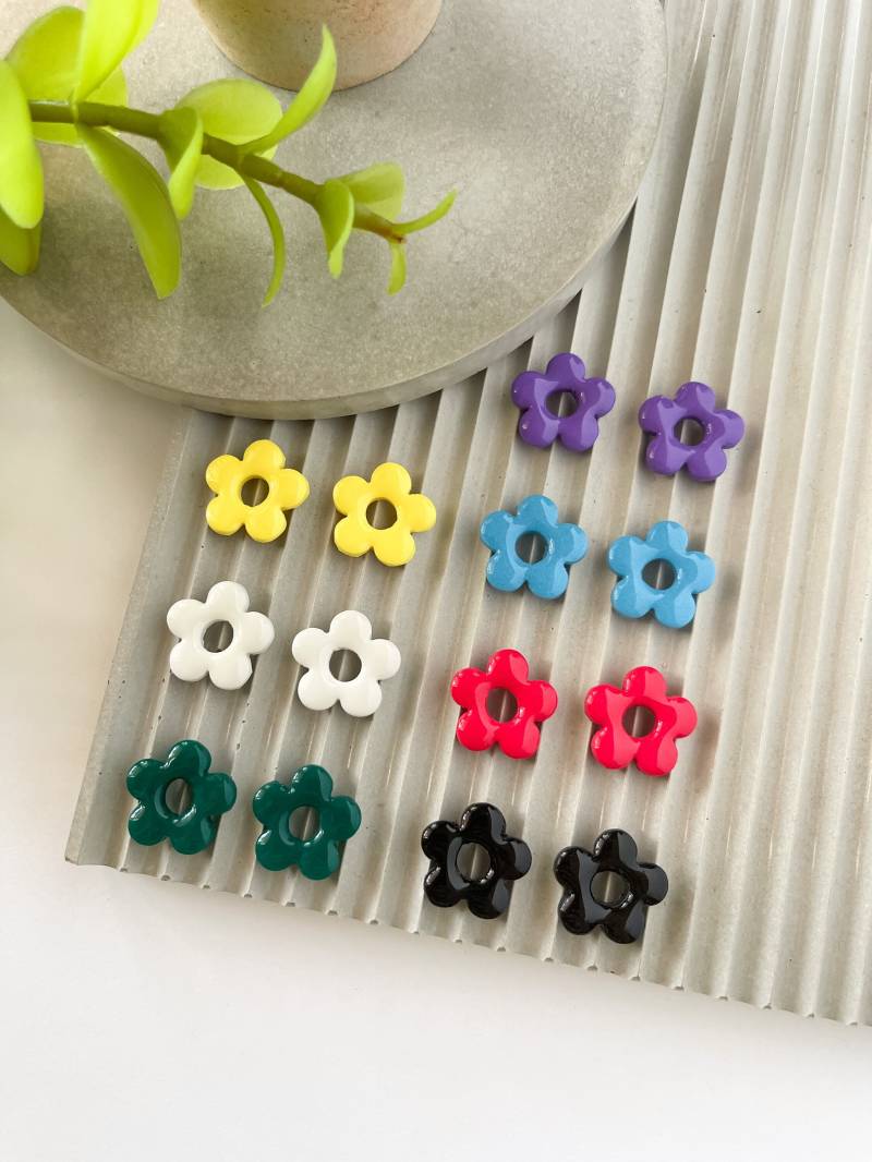 Blumen Ohrstecker + Minimalistisch Handgefertigt Leicht von AldyDesigns