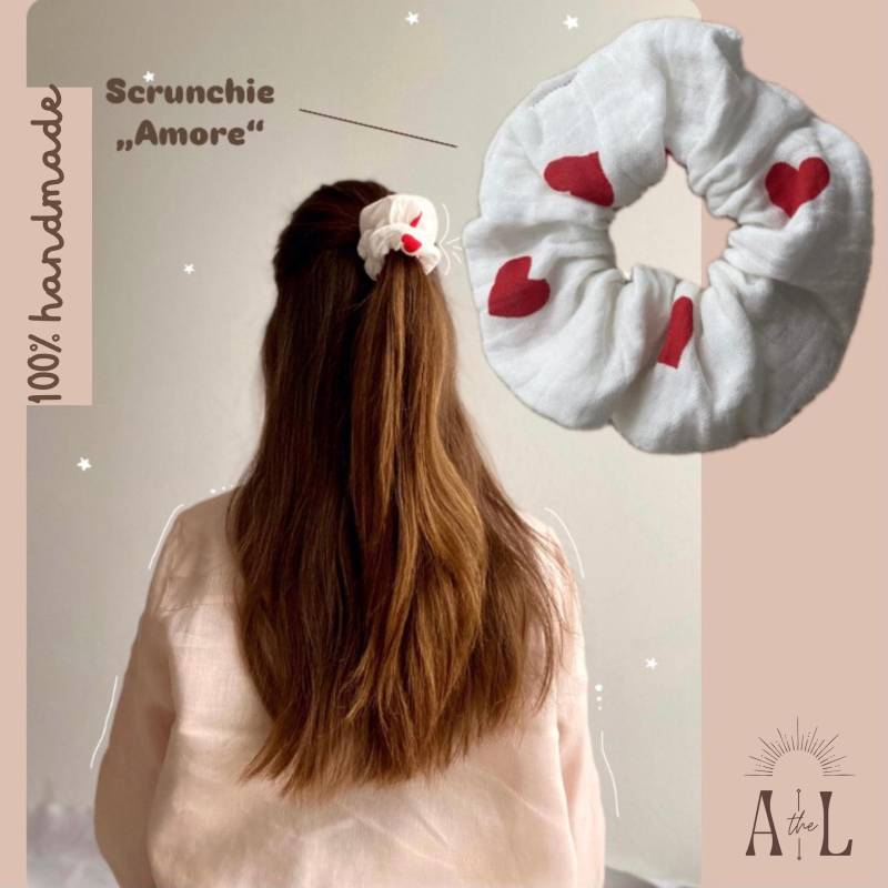 Rote Herzen | Stilvoll & Schonend Für Jede Haarstruktur Handgefertigter Musselin Scrunchie "Amore" von AlehaLabel