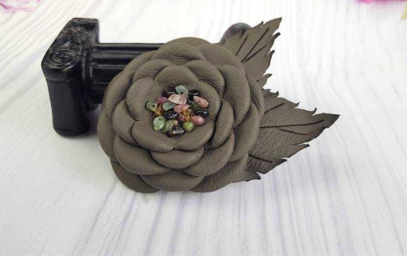 Leder Brosche von AlenchenShop