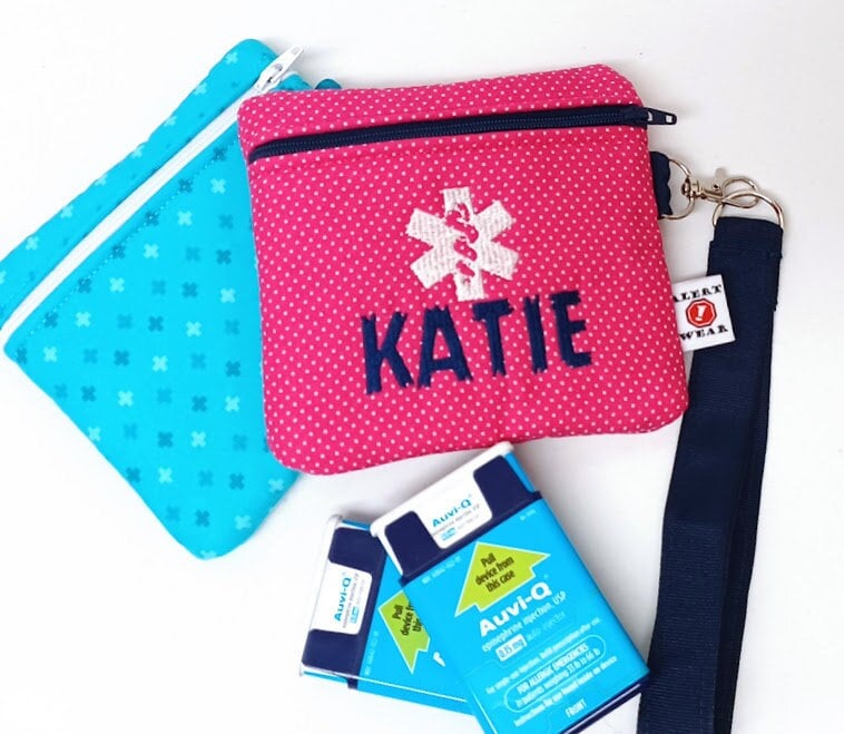 Custom Auviq Case Personalisierte Isolierhülle Vonalert Wear Custom Auviq Case Personalisierte Isolierhülle Vonalert Wear von AlertWearCompany