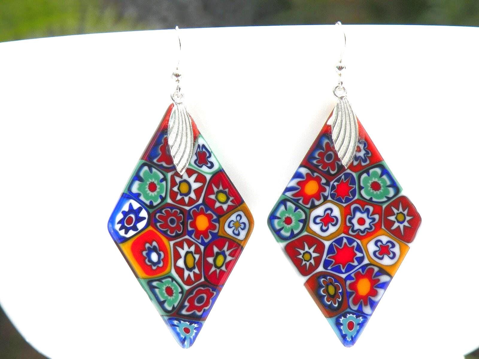Millefiori Muranoglas Ohrringe; Handgefertigte, Feinste Mehrfarbige Mosaik-Canes, Glattste Oberfläche, Leichte Große 48 X 30 Mm Diamantform Millefiori Muranoglas Ohrringe; Handgefertigte, Feinste Mehrfarbige Mosaik-Canes, Glattste Oberfläche, Leichte Große 48 X 30 Mm Diamantform von AlessandrosDesigns