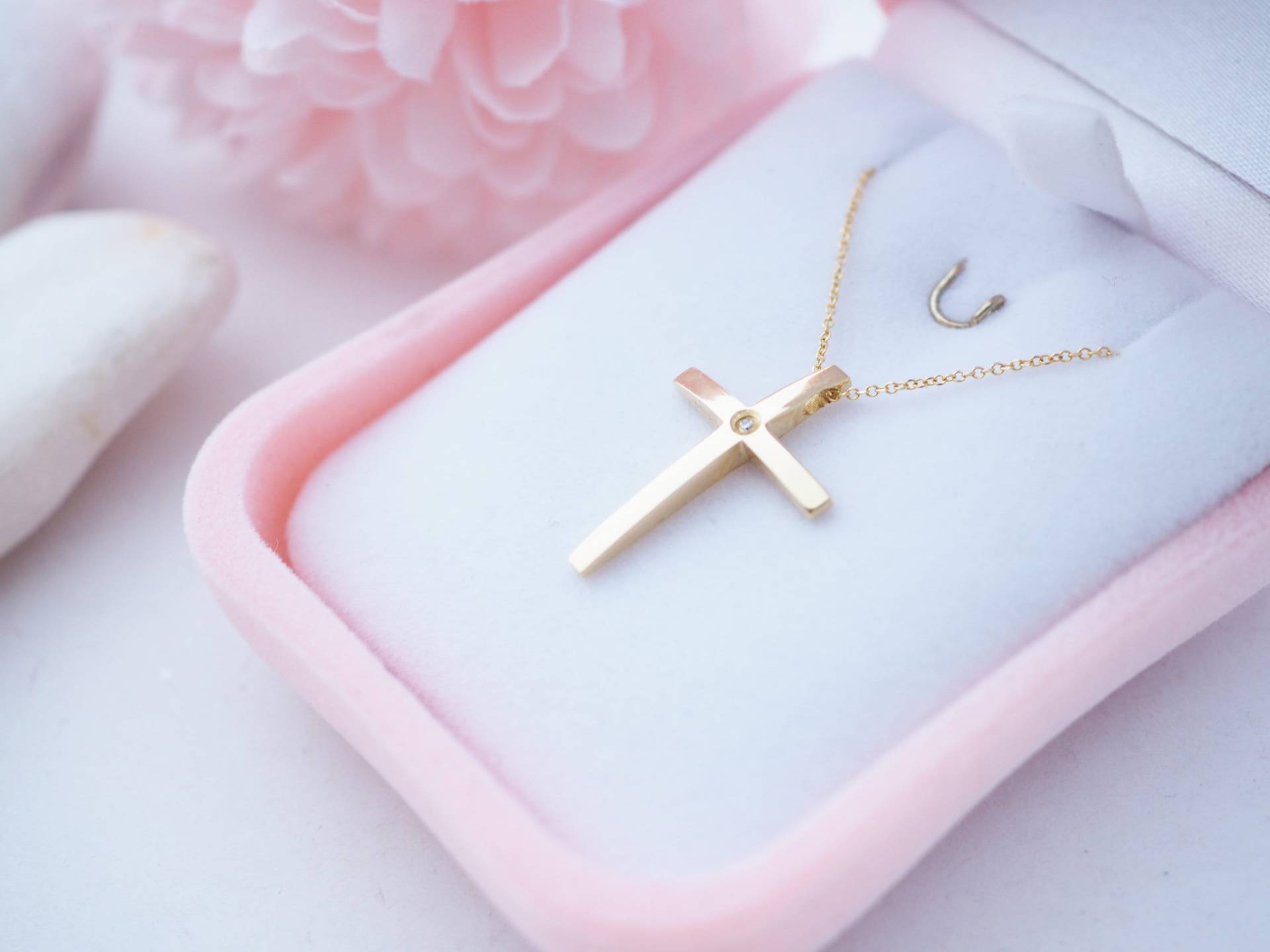 14K Solid Gold Kreuz Halskette, Taufgeschenk Mädchen Kreuz, Christian Cross, Paten Geschenk von AlevizouJewellery