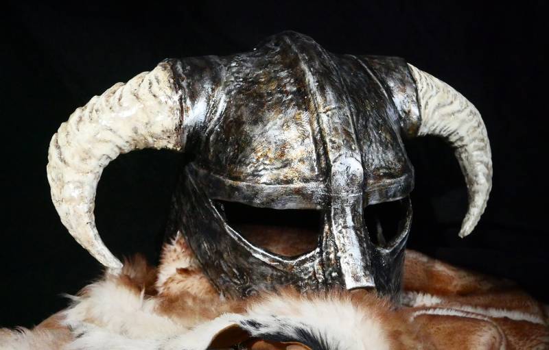 The Elder Scrolls Skyrim Helm. Cosplay Raumdeko. Weathered Prop, Dovakin Kollektionsmodell, 3D Gedruckt, Geschenk von Alex3dstudio