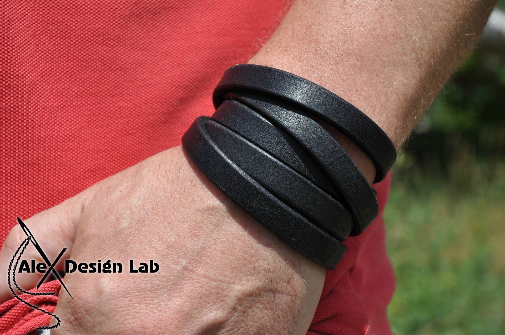 Ledermanschettenarmband Manschettenarmband Der Extraklasse Aus Echtem Schwarzbeigebraun von AlexDesignLab