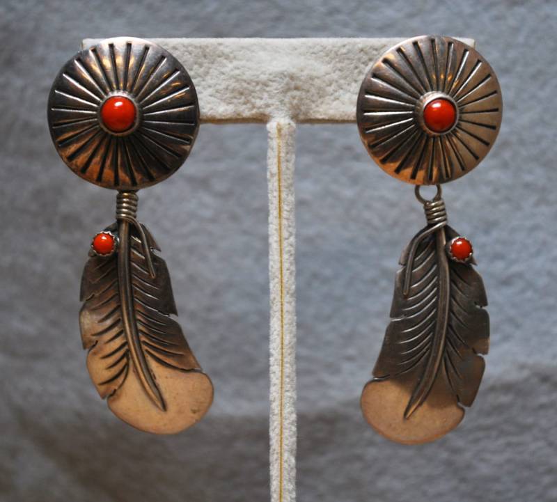 Ohrstecker Aus Sterling Silber Und Roter Koralle von AlexPennDesigns