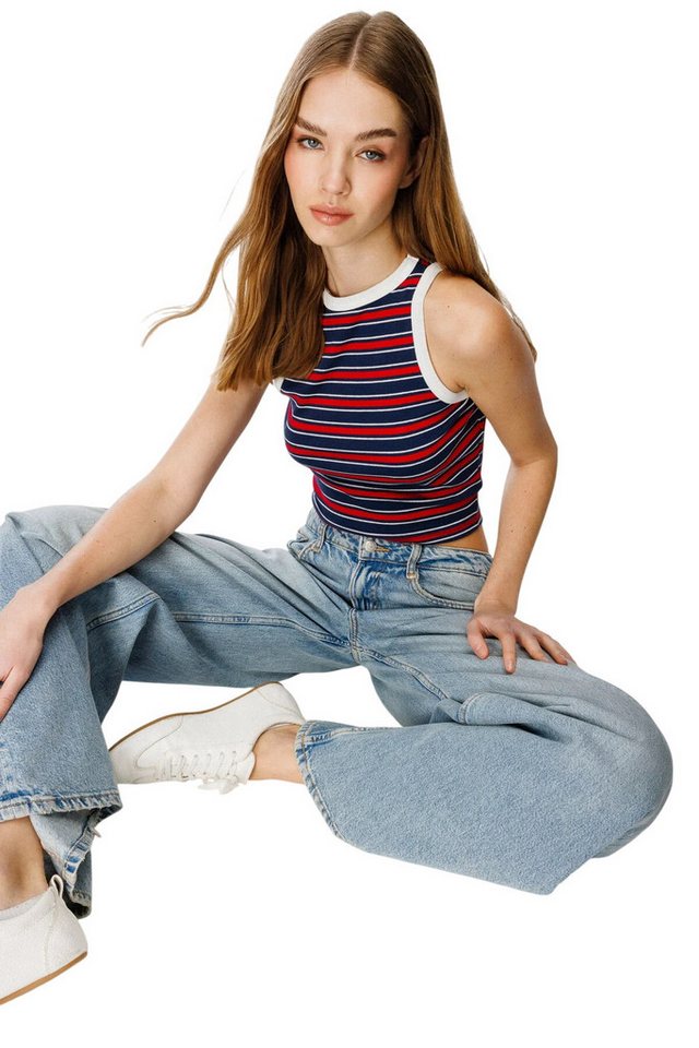 Alexa Dash T-Shirt Gestreiftes Halterneck Crop Bodysuit von Alexa Dash