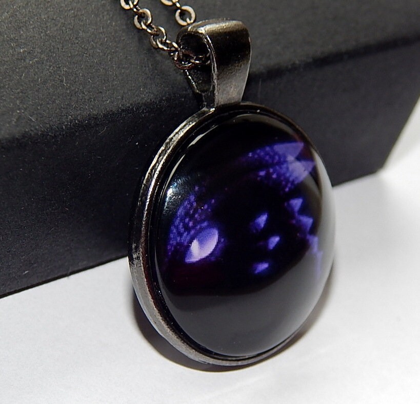 Lila Drache Anhänger Halskette Nachtschatten Halskette Schmuck von AlexaArtBoutique