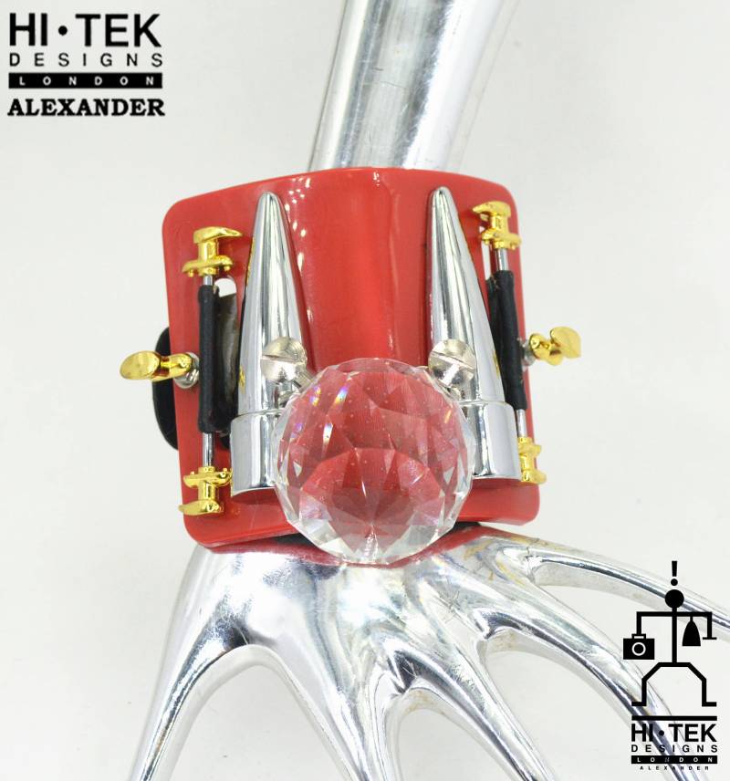 Hallo Tek Alexander Goth Handgemachte Steampunk Klobige Unisex Kristall Schmuck Manschette Armband von AlexanderHiTek