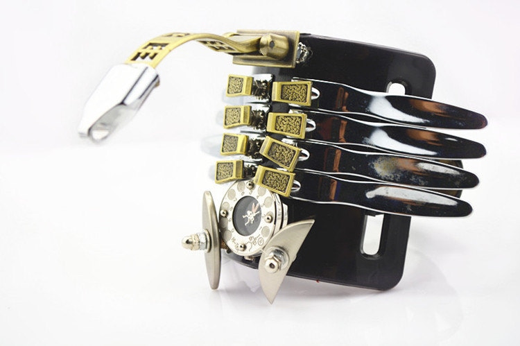 Hallo Tek Steampunk Unisex Retro Futuristisch Handgemachte Skorpion Zu Sehen von AlexanderHiTek