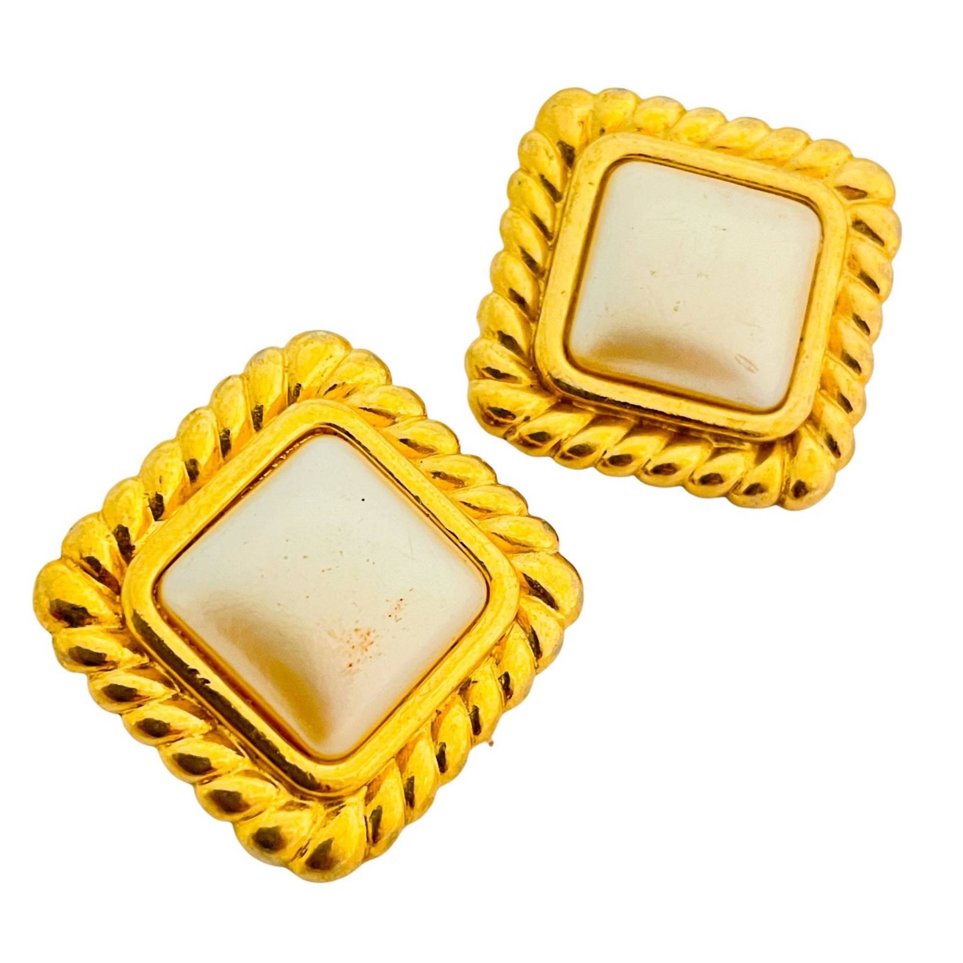 Vintage Liz Claiborne Gold Perle Designer Start - Und Landebahn Ohrclips Vintage Liz Claiborne Gold Perle Designer Start - Und Landebahn Ohrclips von AlexandersBoutiqueUS