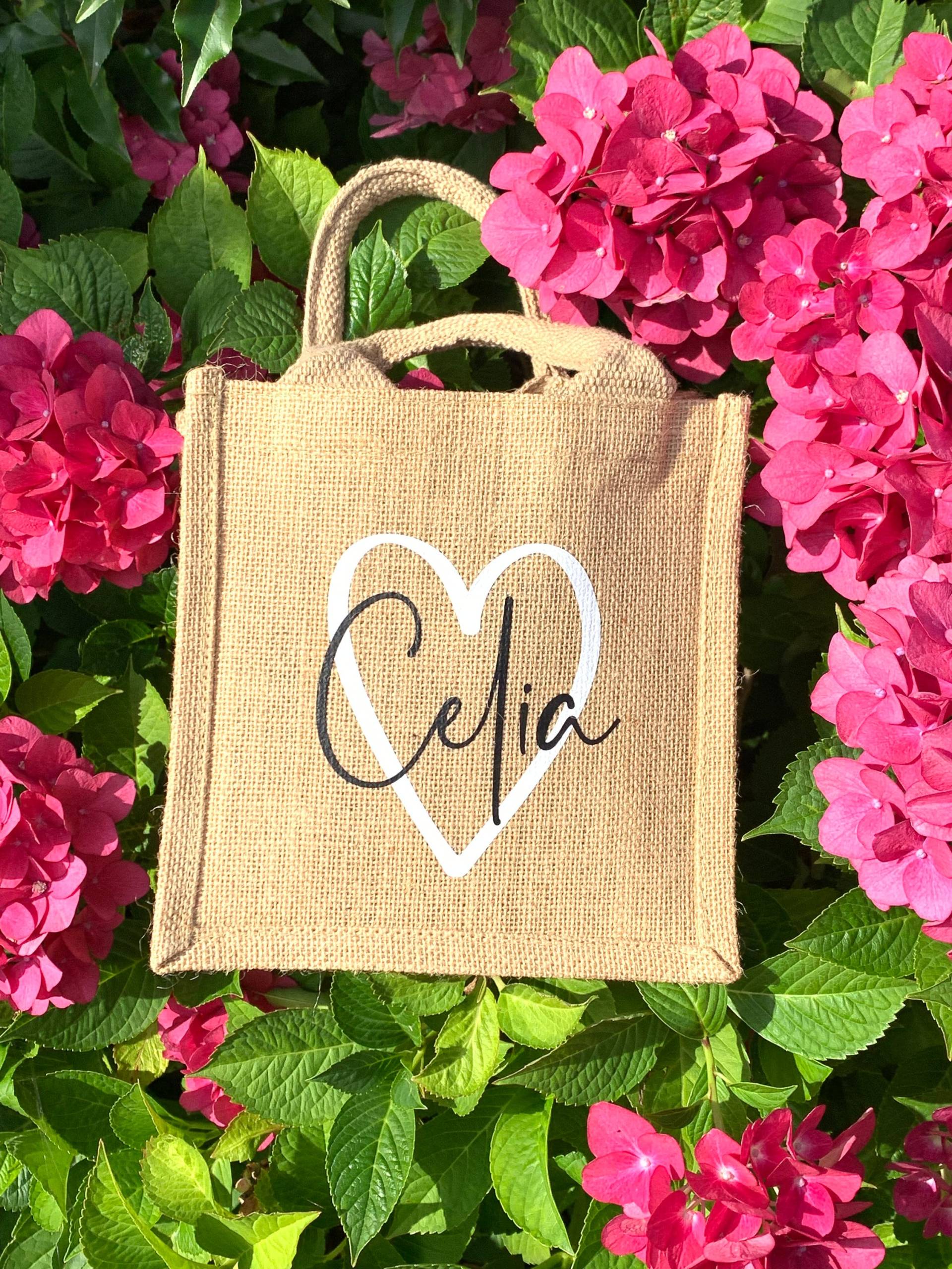 Mini Jutetasche Mit Individuellem Aufdruck, Personalisiert Name Und Herz, Geschenk Geburtstag Jahrestag, Schöne Geschenkidee Mini Jutetasche Mit Individuellem Aufdruck, Personalisiert Name Und Herz, Geschenk Geburtstag Jahrestag, Schöne Geschenkidee von AlexeSohnDesign
