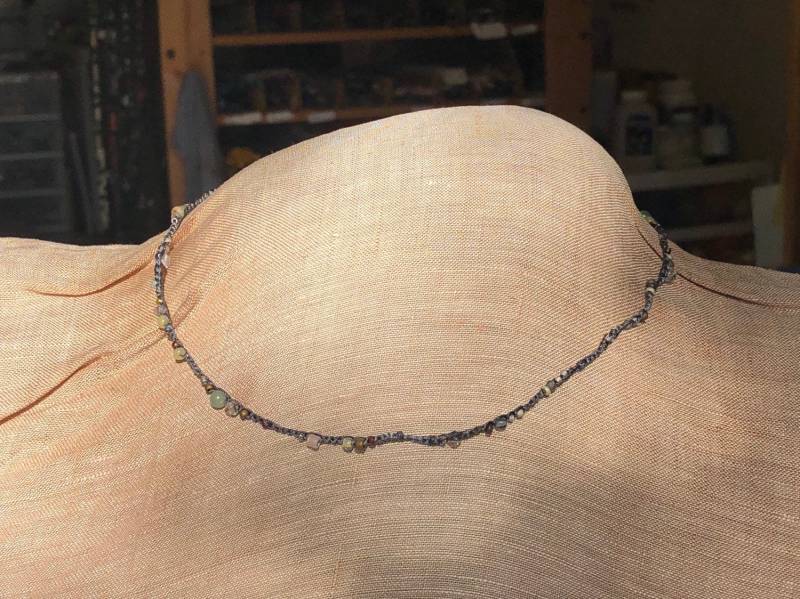 Schlichte Gehäkelte Seidenkette Mit Silberverschluss von AlexisBerger