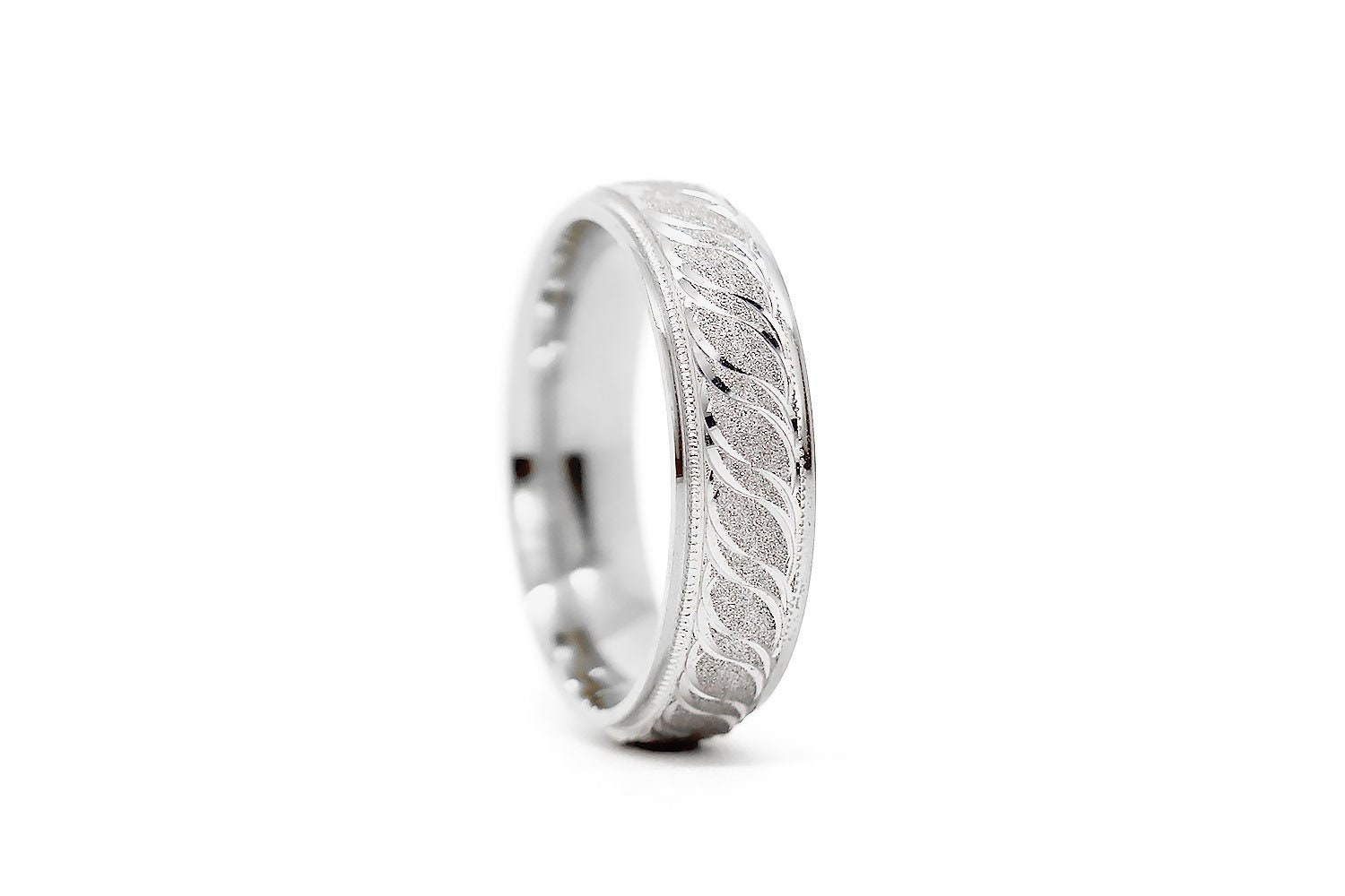 6 Mm Ehering Für Männer & Frauen in 925 Sterling Silber Mit Diamantstaub Funkeln Und Mondförmige Filigran | Twilight Ring von AlexisTreasury
