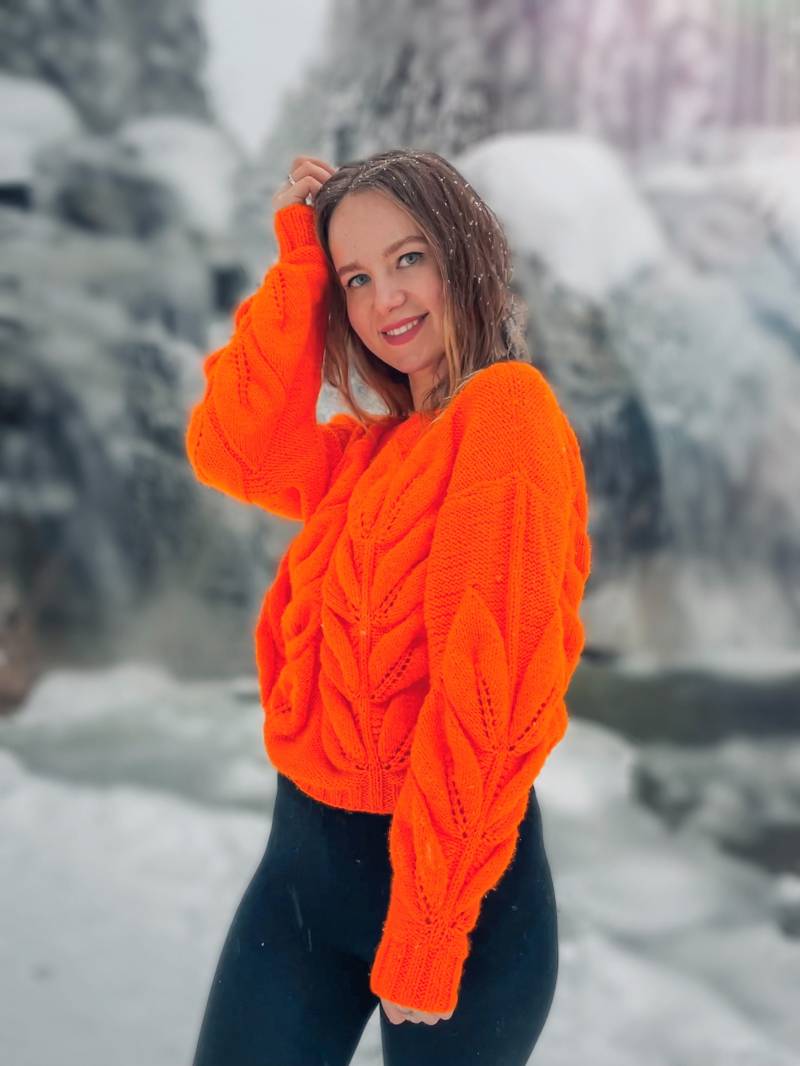 Orange Pullover Frau U-Boot-Ausschnitt Winter Spitze Sweatshirt Puffärmel Intarsia Abgeschnitten Geschenk Für Enkelin von AlexmyblackcatStore