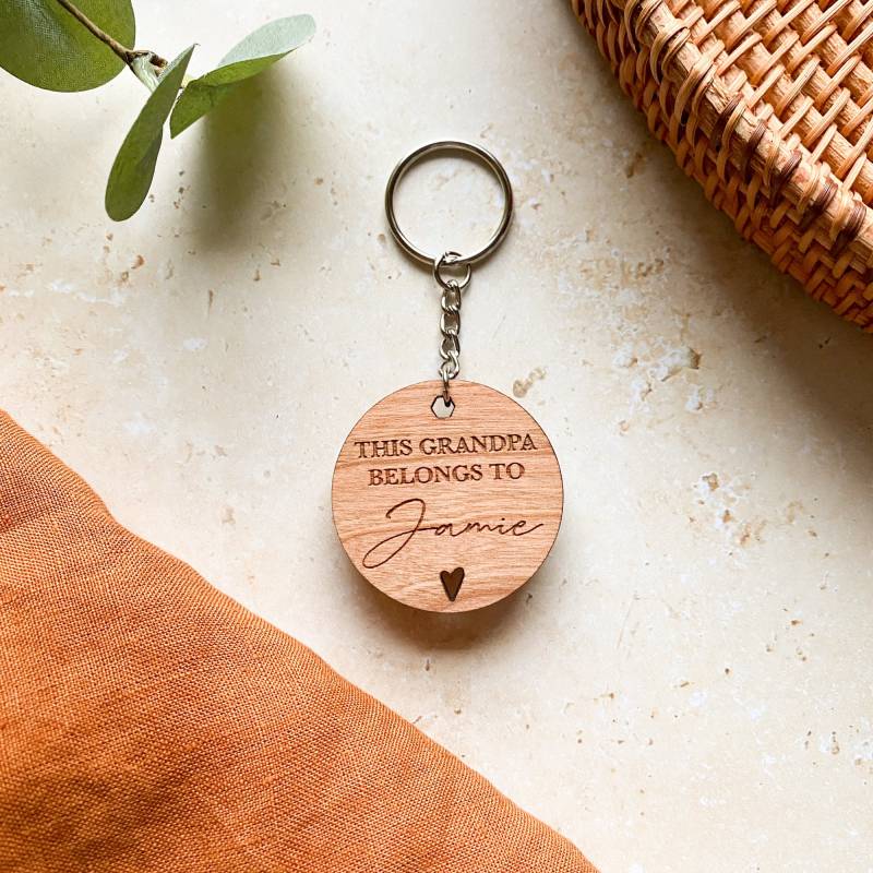 Personalisierter Opa Schlüsselanhänger Mit Gravur Aus Birkenholz Papa Geschenk von AlfalfaDesign
