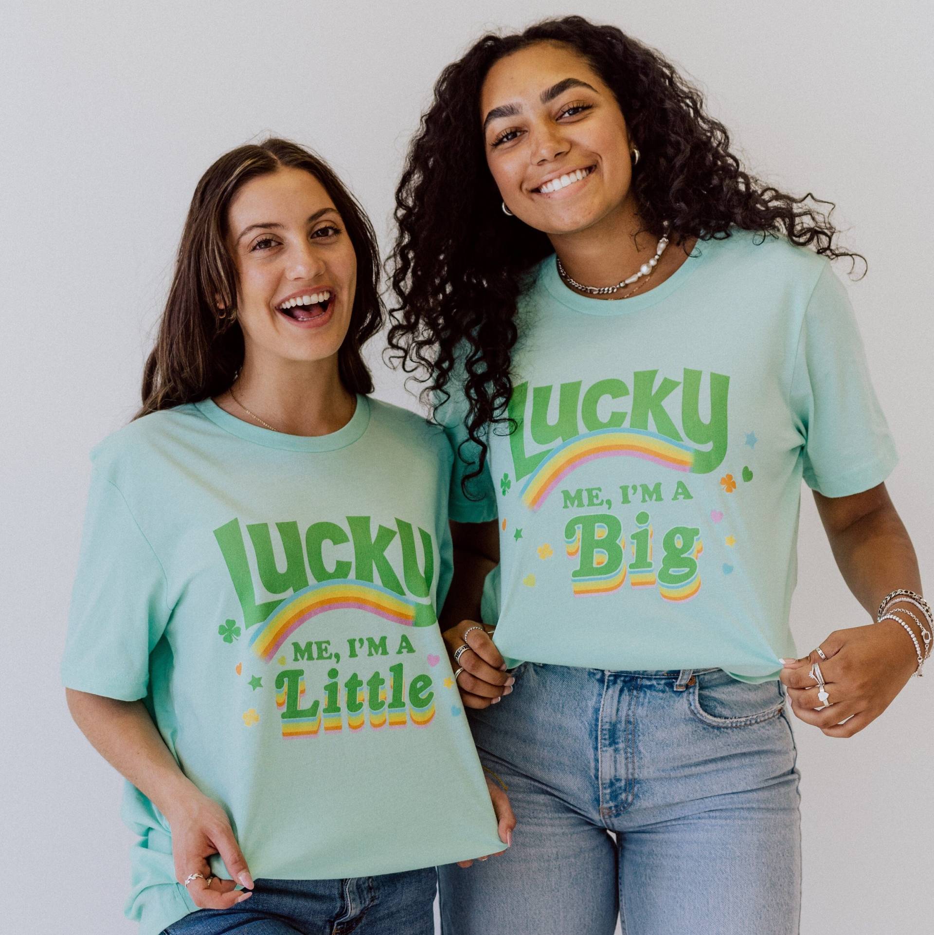 Lucky Fam T-Shirts/Grüne Sorority Big Little Shirts von AliandAriel