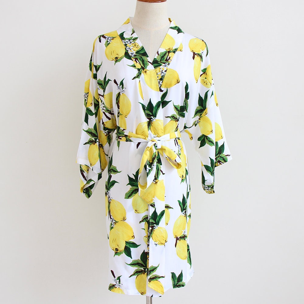 Gelbe Zitrone Kimono-Robe Brautparty-Spitzenrobe von AliceCreationShop