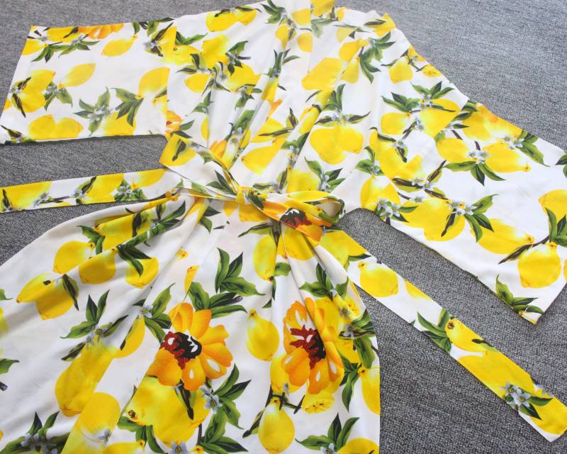 Zitrone Mit Blumen Robe Frauen Kimono - Brautjungfer Robe-Brautjungfer Geschenk-Hochzeitsfeier Braut Boho Style Retro-Viskose Stoff von AliceCreationShop