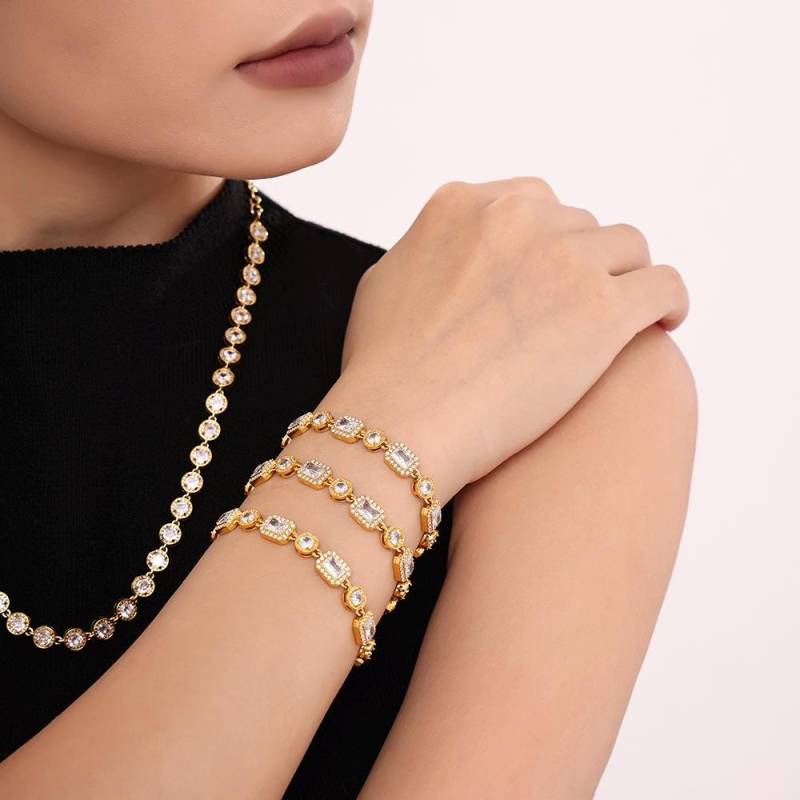 Goldenes Armband, Zirkonia Edelstahl Armband in Gold Mit Cz Diamant Imitaten, Schmuck Für Sie, Geschenk Goldenes Armband, Zirkonia Edelstahl Armband in Gold Mit Cz Diamant Imitaten, Schmuck Für Sie, Geschenk von AliceGlamShop