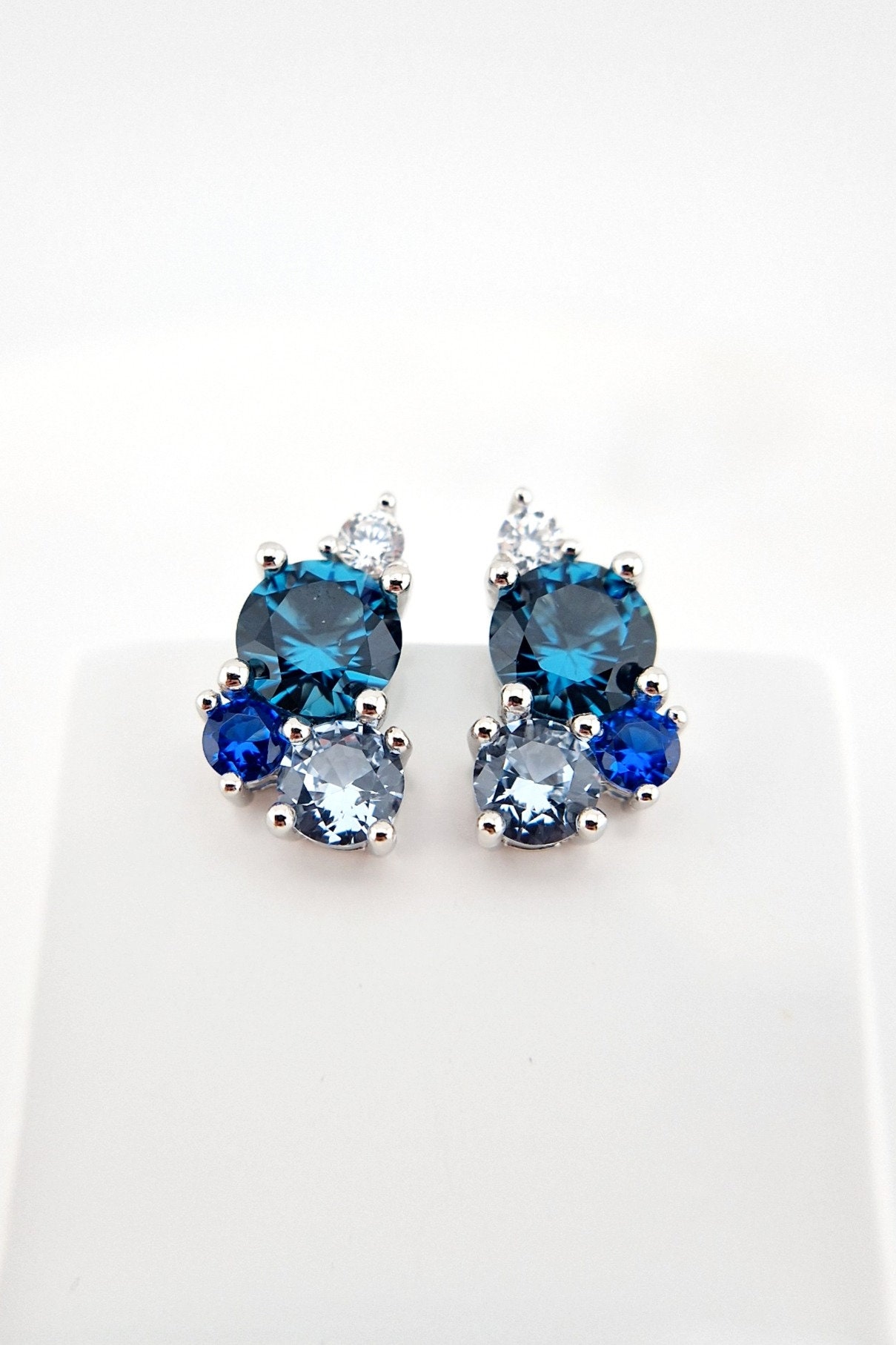 Topas Ohrringe, Blau Ohrstecker, Silber Edelstein Ohrringe Mit Edelsteinen Topas, Saphir, Aquamarin, Schmuck, Blau von AliceGlamShop