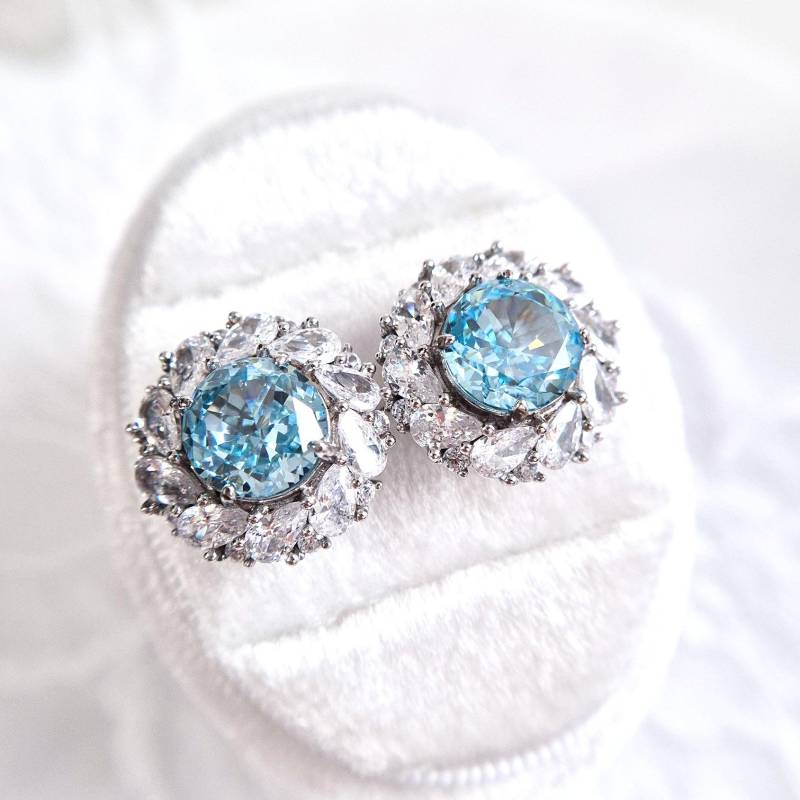 Zirkonia Ohrringe, Ohrstecker, Silber Eis Blaue Cz Damenohrringe, Schmuck, Statement Ohrringe Mit Blauem Stein von AliceGlamShop