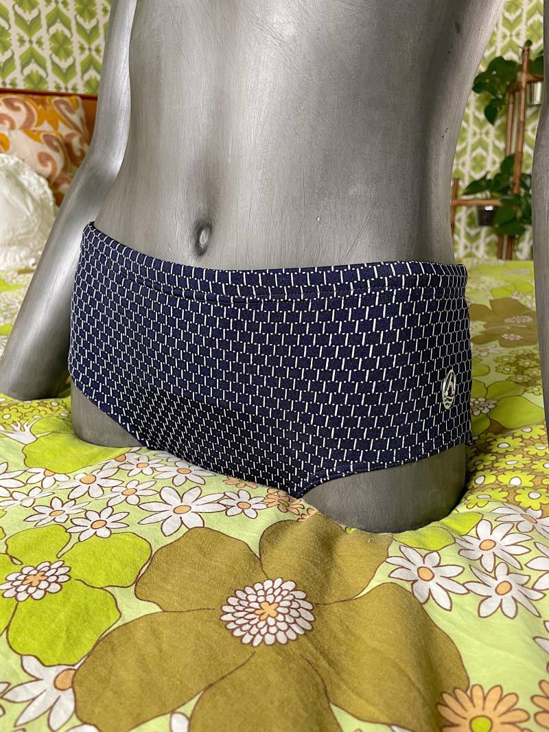 New Old Stock 70Er „Hengella" Unisex Badehose Mit Muster in Dunkelblau Und Weiß | Mid Century Vintage von AliceGroovy