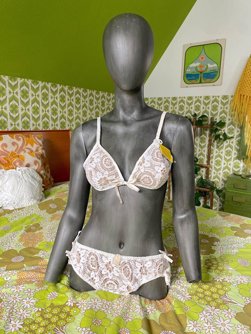 New Old Stock 70Er „Mäser" Spitzen Dessous Set Aus Baumwolle in Weiß | Mid Century Vintage von AliceGroovy
