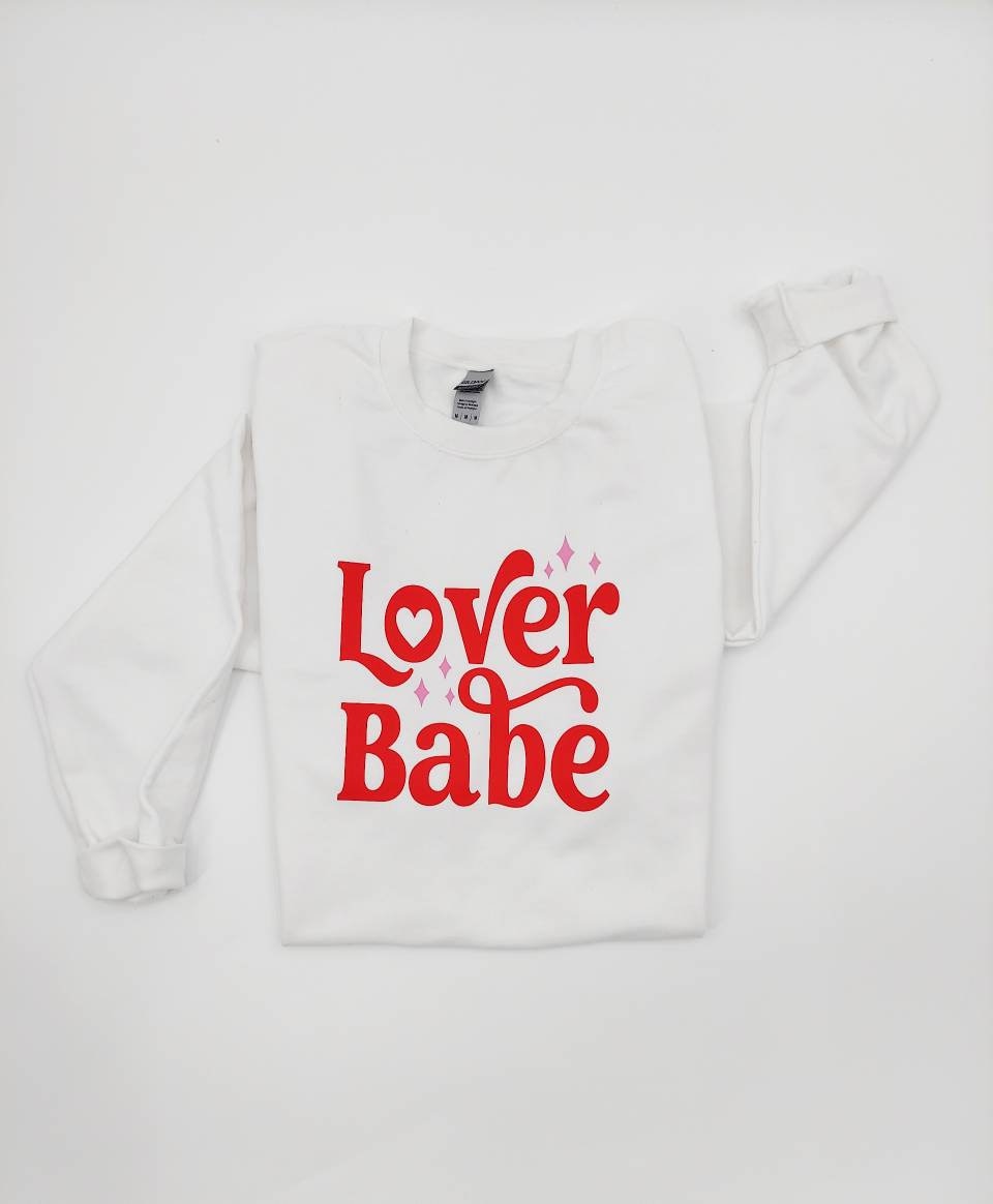 Valentinstag Sweatshirt - Valentinstagspullover Lover Babe Süßes Für Frauen Shirt von AliceJoyCreations