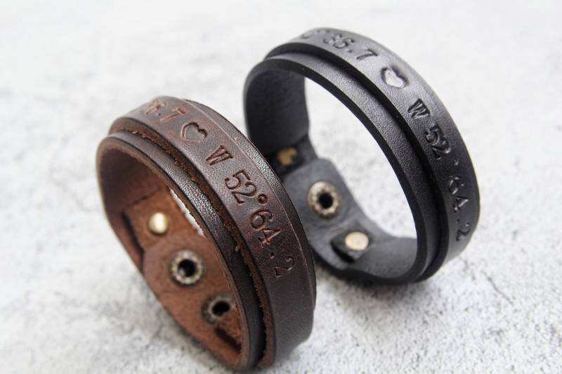 Personalisierte Lederarmband Set Benutzerdefinierte Koordinaten Paar Armbänder von AliceandBo