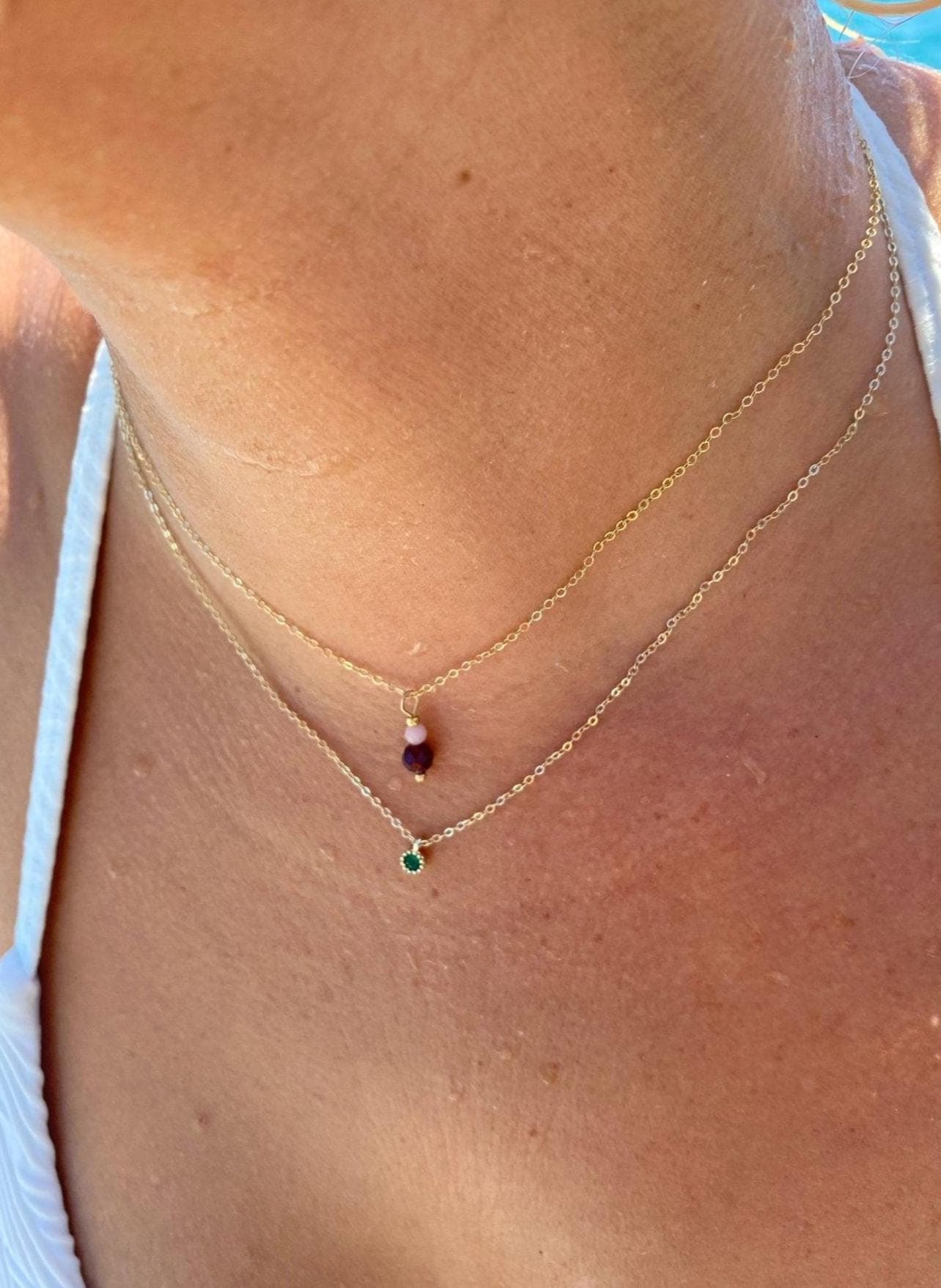 Halskette Grüner Stein | Filigrane Goldkette Damen Anhänger Minimalistisch Weihnachts Geschenk Frau Geburtstag Freundin Glücksbringer von AliciasDiaryBerlin