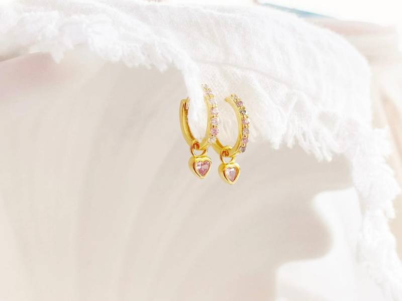 Rosa Herz Huggies | Kinderschmuck Ohrringe Hypoallergen High Quality Material Jewelry, Tarnish Free Fine Jewelry Handmade von AliciasDiaryBerlin