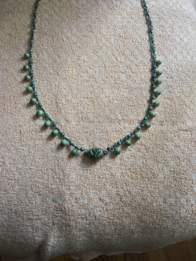 stammes-Chromosom Halskette stammes-Chromosom Halskette von AliciasSunflowerGems