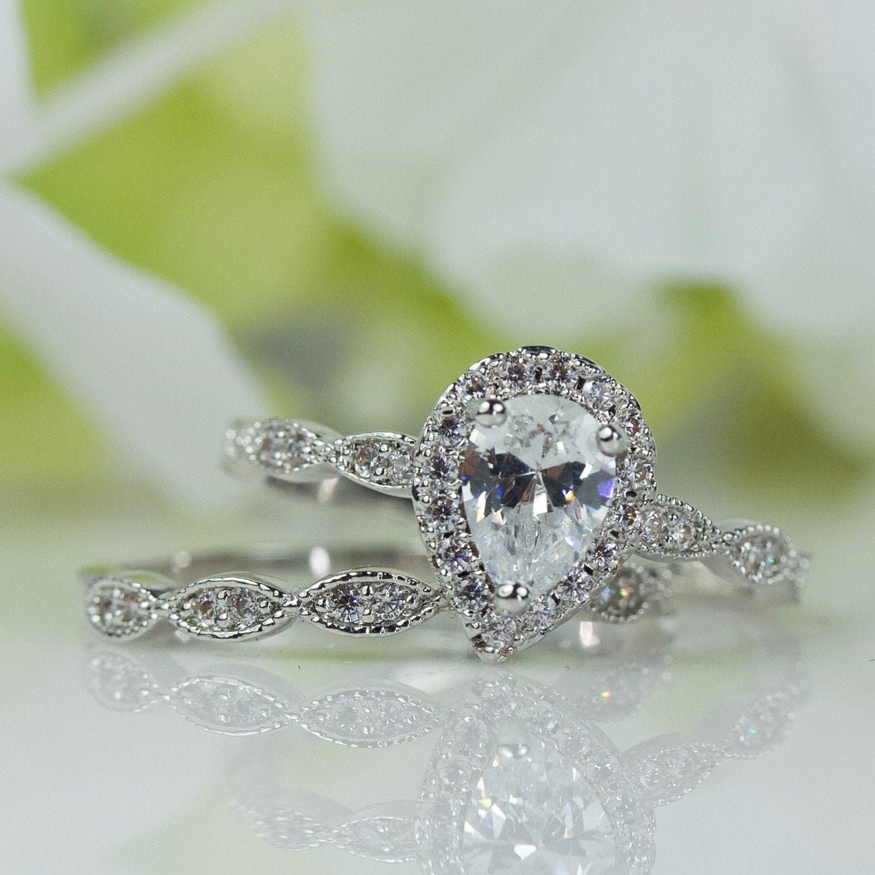 0, 75 Ct Halo Art Deco-Stil Birne Zirkonia Verlobungsring Set in Sterling Silber, Versprechensring, Vorschlag Ring, Reisering | 006 von AlidaJewelry