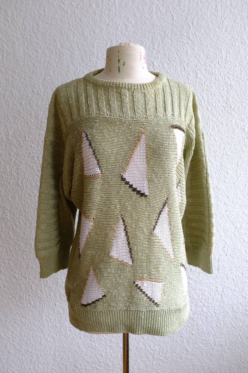 Vintage 80Er Grüne Pullover Mit Dreieck Muster. Damen Größe 42, L Vintage 80Er Grüne Pullover Mit Dreieck Muster. Damen Größe 42, L von AlienArmpit