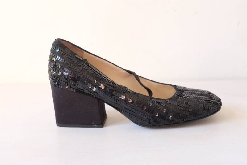 Vintage Miu Pailletten-Verschönerte Pumps Vintage Miu Pailletten-Verschönerte Pumps von AlienArmpit