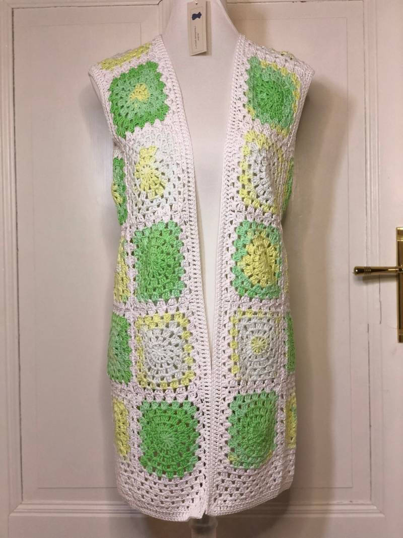 Gehäkelte Long-Weste Mit Buntem Quadratmuster, Sehr Weich Und Angenehm, Handgemacht, Winterlich, Weihnachtlich von AlievHandmadePieces