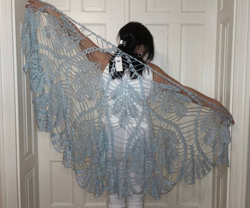 Gehäkelter Schal Mit Lockerem Muster | Blau Glitzereffekt Sehr Weich Und Angenehm, Handgemacht, Festlich, Weihnachtlich von AlievHandmadePieces