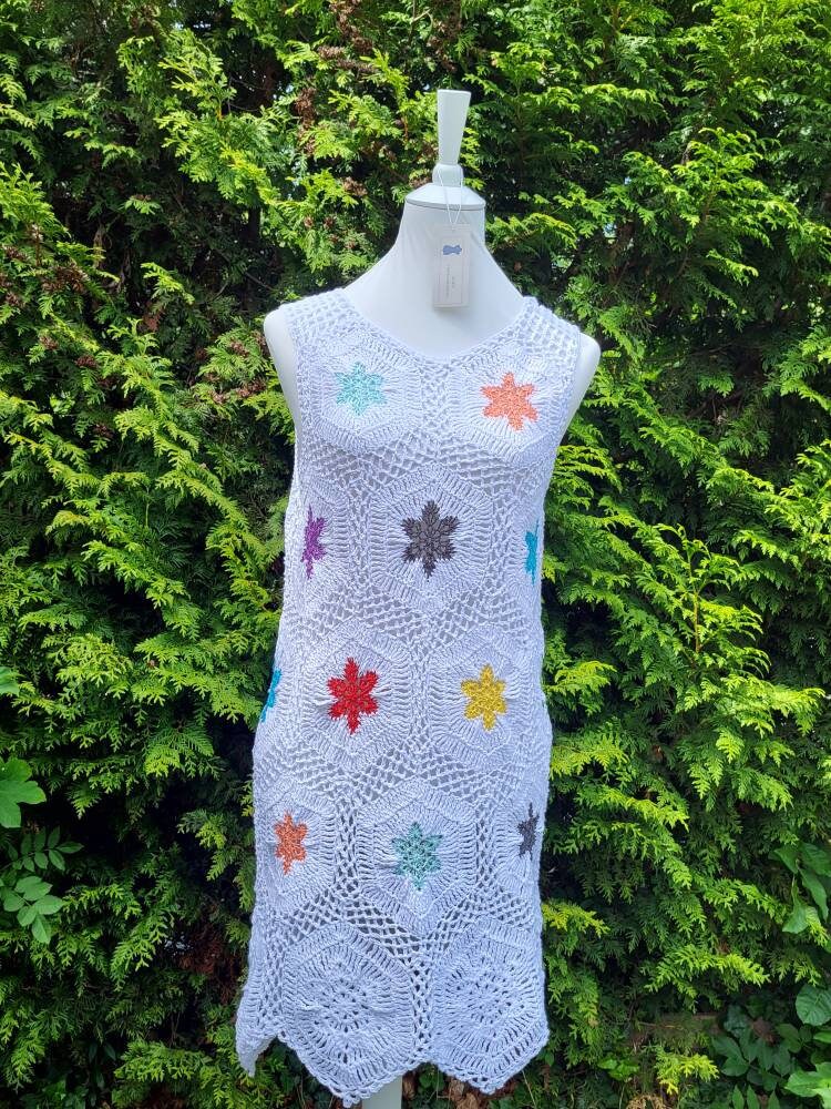 Sommerkleid/Tunicakleid Gehäkelt in Weiß Mit Blumenmuster, Sehr Weich, Festlich Und Alltäglich Passend, Handgemacht, Sommerlich, Kleid von AlievHandmadePieces