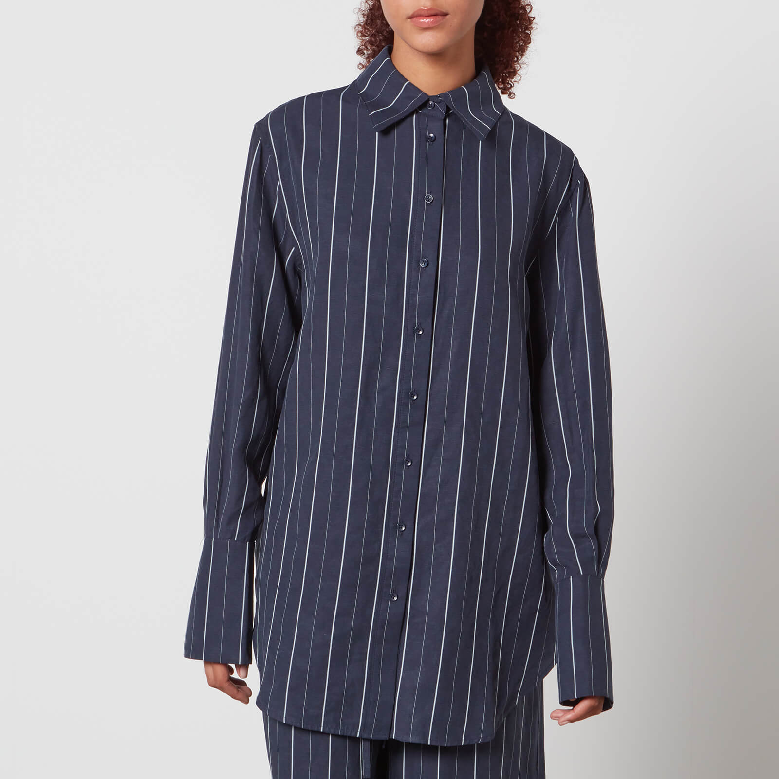 Aligne Kayla Pinstripe Wrap Front Lyocell-Blend Shirt - EU 36/UK 8 von Aligne