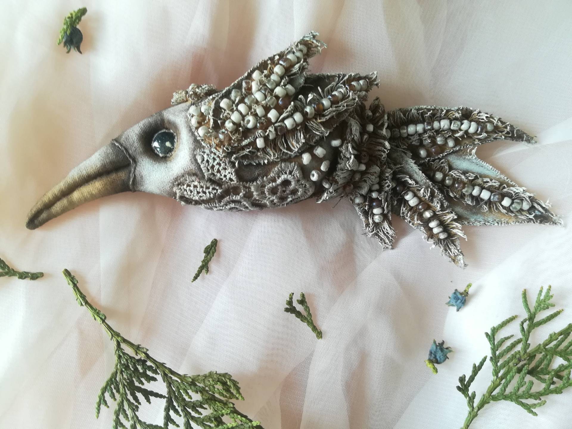 Vogelbrosche, Einzigartiges Kunstgeschenk Für Frauen, Vollständig Handgefertigtes Textil, Dekoration Kleidung, Hut Oder Tasche von AlimovaArt