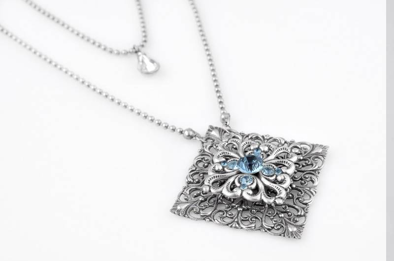 Silber Doppelstrang Filigrane Halskette Mit Shapire Und Blauen Kristallen - Eleganter Schmuck Kristallschmuck Rhombus Nellie Silber Doppelstrang Filigrane Halskette Mit Shapire Und Blauen Kristallen - Eleganter Schmuck Kristallschmuck Rhombus Nellie von AlinYerushalmi