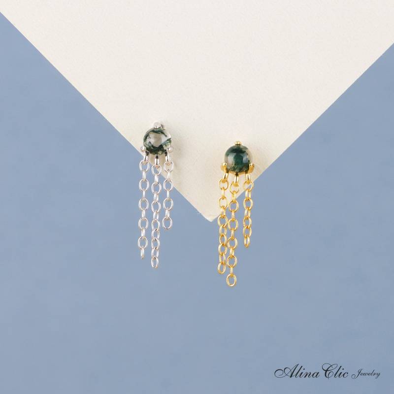 Moss Agate Dangle Chain Earrings, Circle Green Drop Stud Earrings, Triple Charm Earrings, Gemstone Flat Back Earrings von AlinaChicJewelry